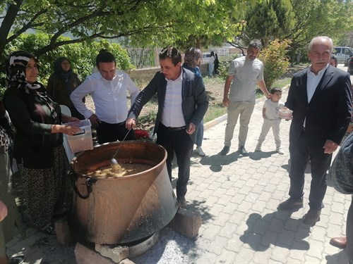 KAYMAKAMIMIZ SAYIN ADEM TOPACA AKÇADAĞ İMAM HATİP LİSESİ TARAFINDAN DÜZENLENEN AŞURE PROGRAMINA KATILDI